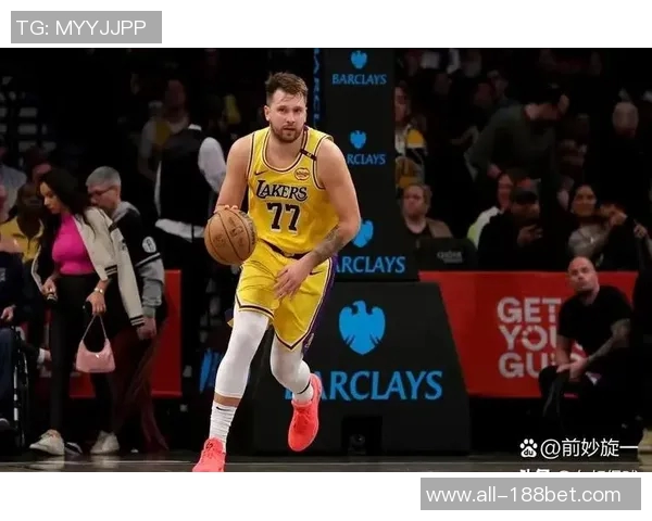 东契奇称赞斯玛特防守沟通能力强调队友们都愿意倾听他的意见